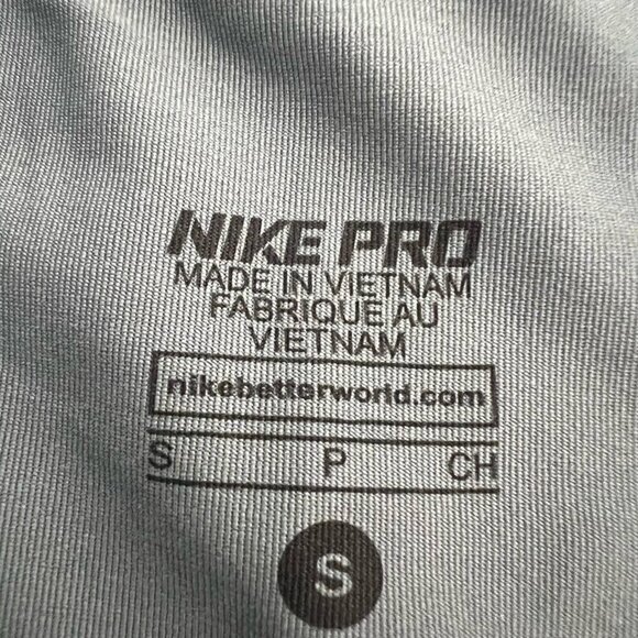 Nike Pro Womens Cropped Pants Multicolor Dri Fit Pull On Stretch Snake Print S - Picture 10 of 10